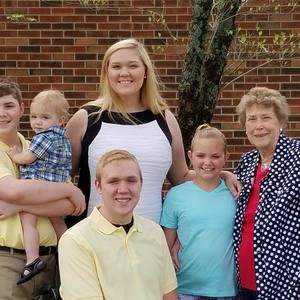 Meet your Posher, Sarah